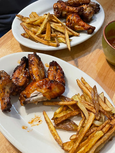 Crispy Orange Sriracha Chicken Wings